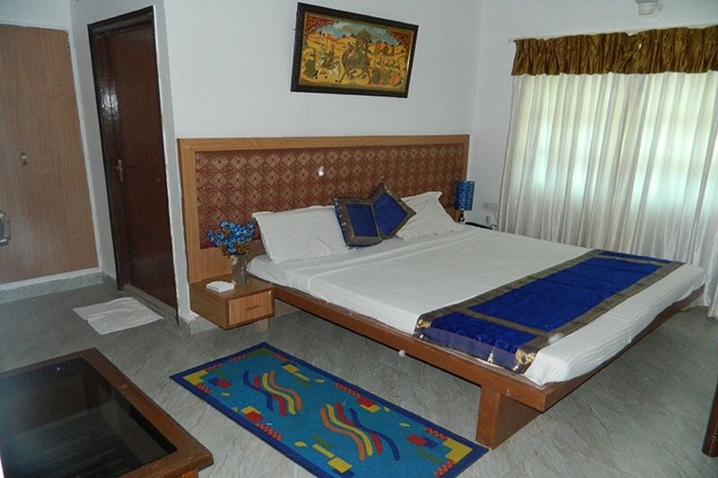 Magnum Resort Candolim Exterior photo